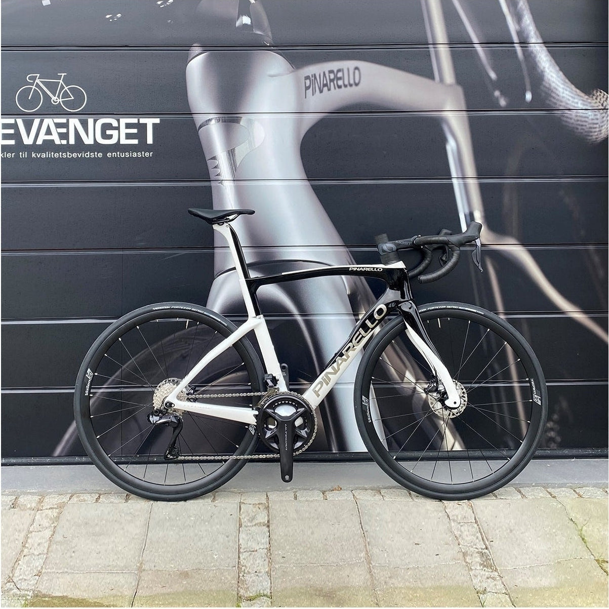 Pinarello F9 Ultegra Di2 54,5cm Razor White