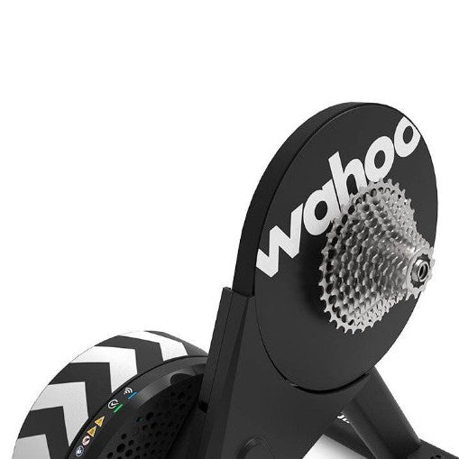 Wahoo KICKR CORE 2 Hometrainer med 11 speed kassette