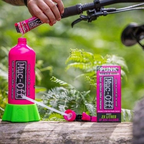 Muc-Off Bottle for life + Punk powder