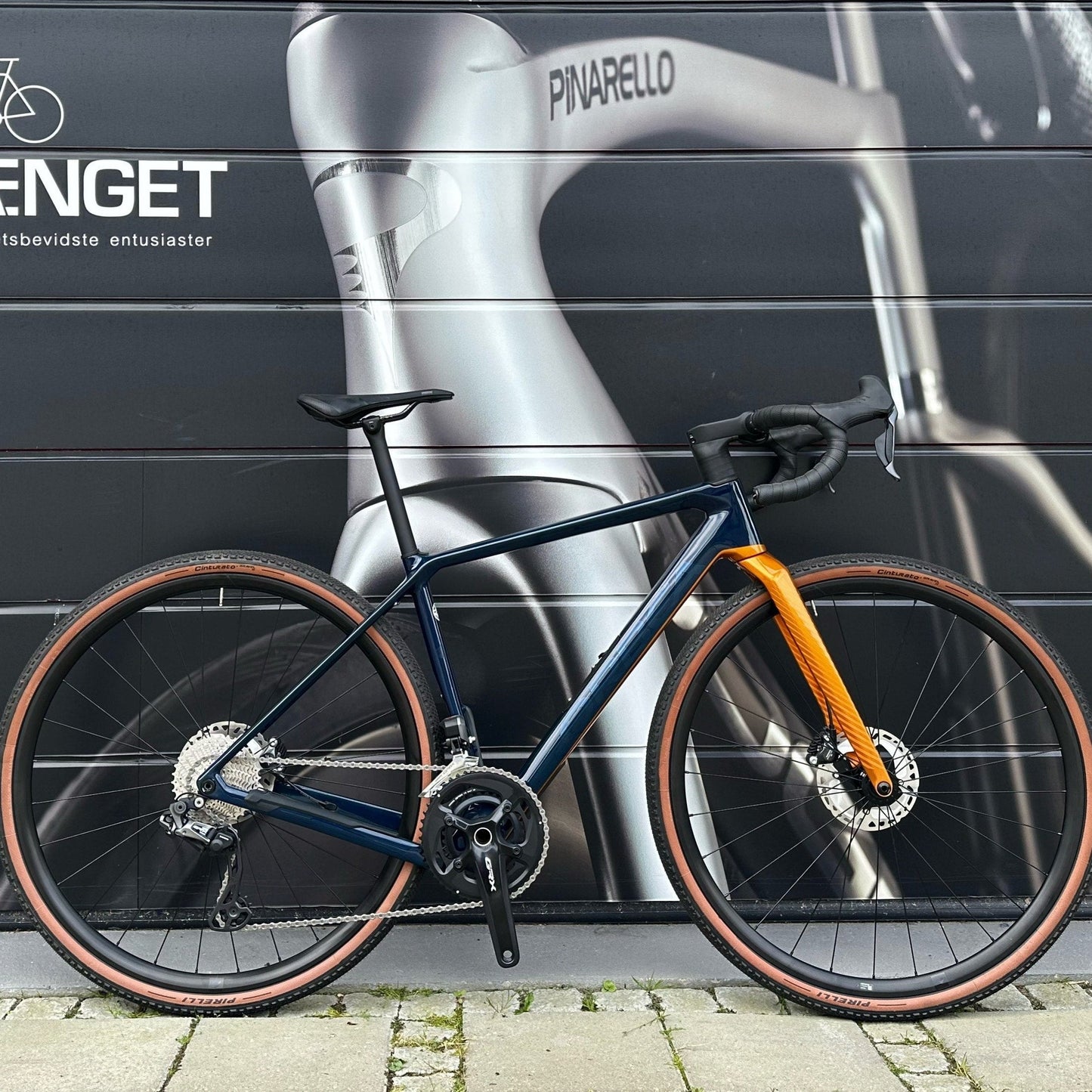 Orbea Terra M20i TEAM Blue Carbon View/Leo Orange Small