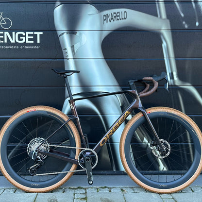 Orbea Terra Race M21eLTD 2026 Burning Ashes Carbon View/Titanium Gold