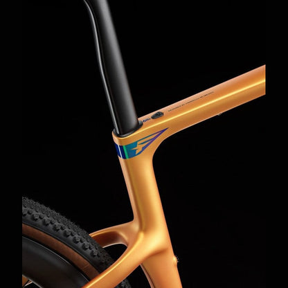 Pinarello Grevil F9 Red XPLR AXS 2026 Atlas Sun