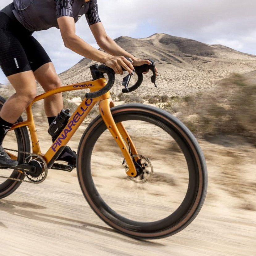 Pinarello Grevil F9 Red XPLR AXS 2026 Atlas Sun