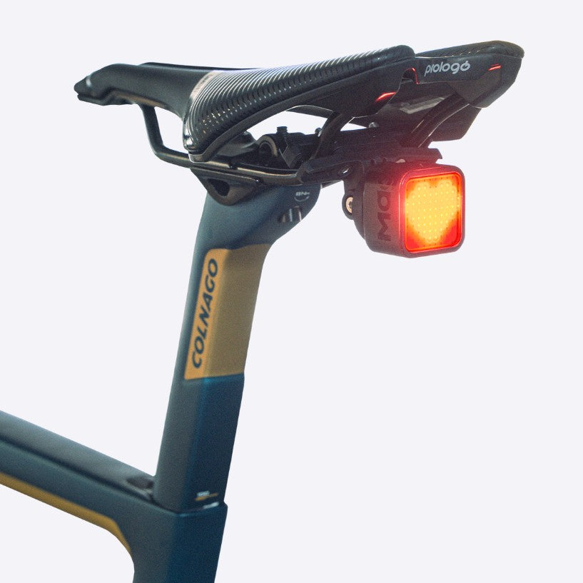 Magene L308 Smart Baglygte til sadel